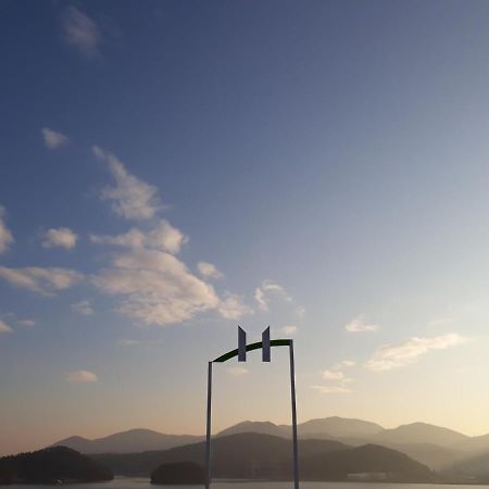Tongyeong Bridge Hotel Экстерьер фото