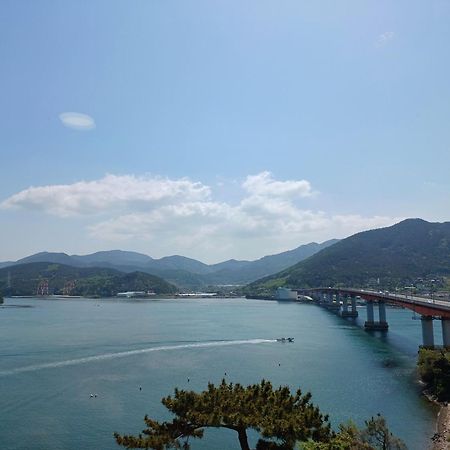 Tongyeong Bridge Hotel Экстерьер фото