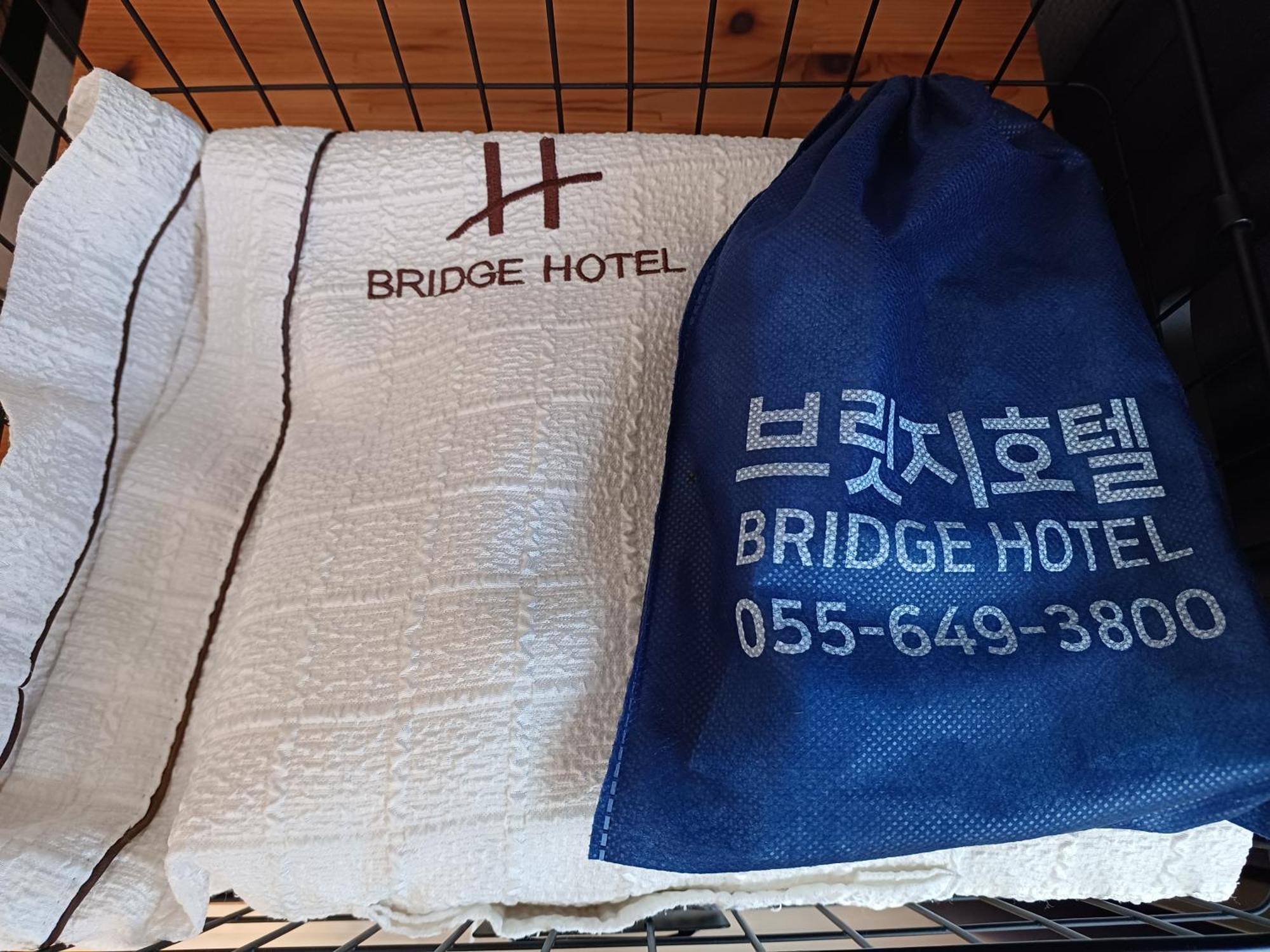 Tongyeong Bridge Hotel Экстерьер фото
