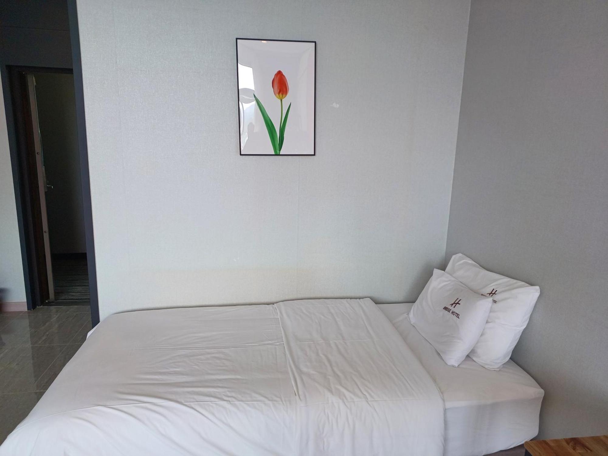 Tongyeong Bridge Hotel Экстерьер фото